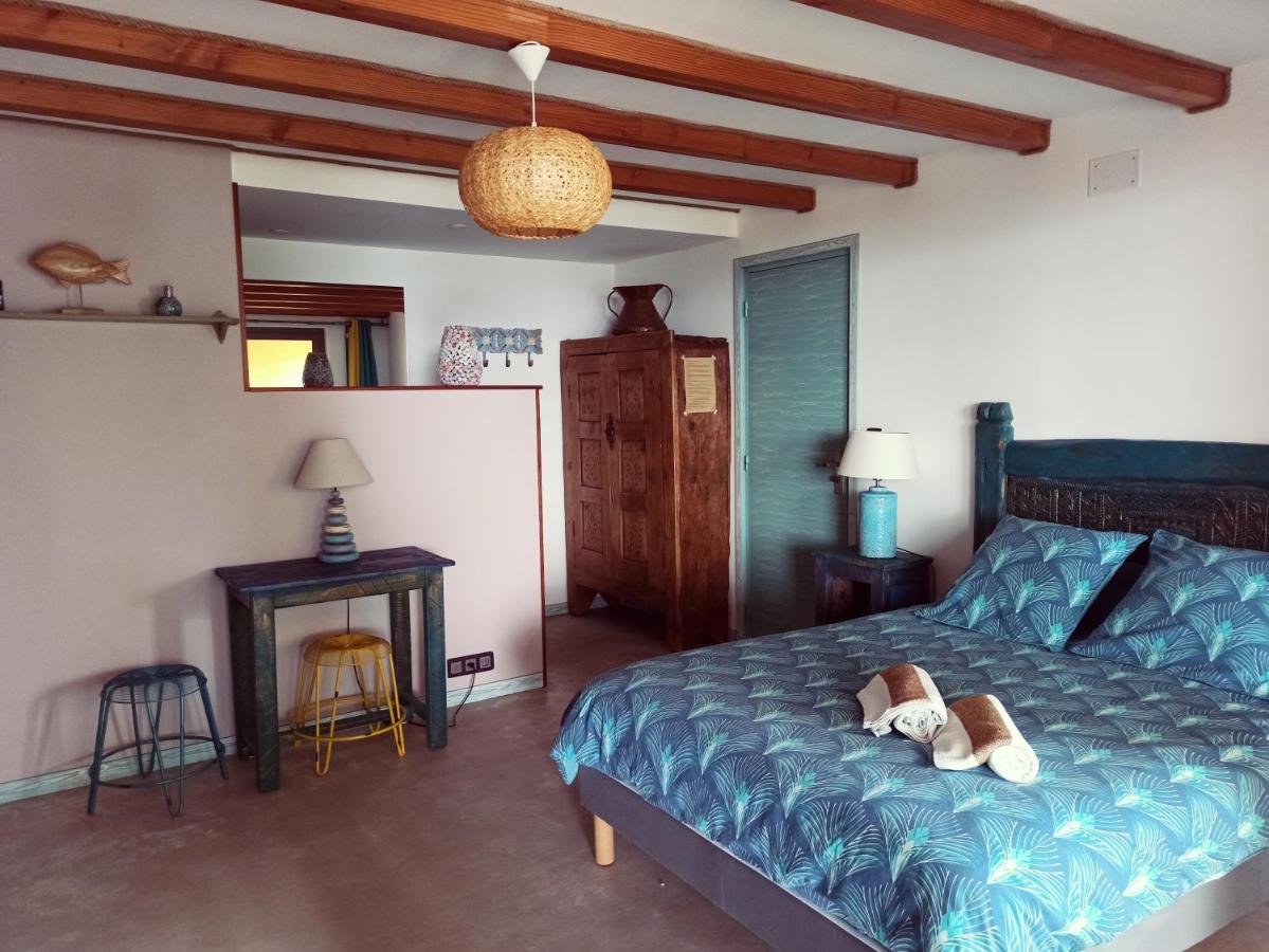 O Reves Ailleurs Bed & Breakfast Saint-Cyr-sur-Mer Exterior photo